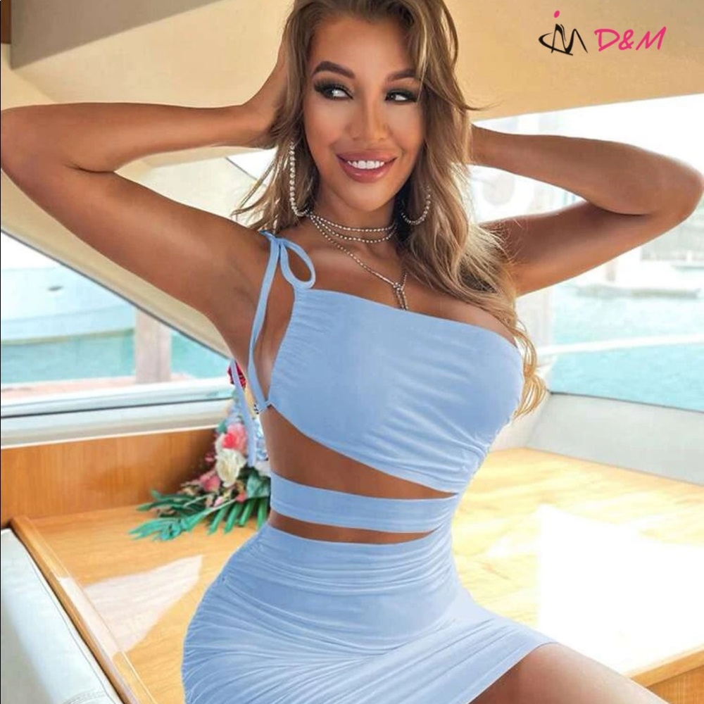 D&M Cur Out Waist Scrunch Butt Bodycon Dress